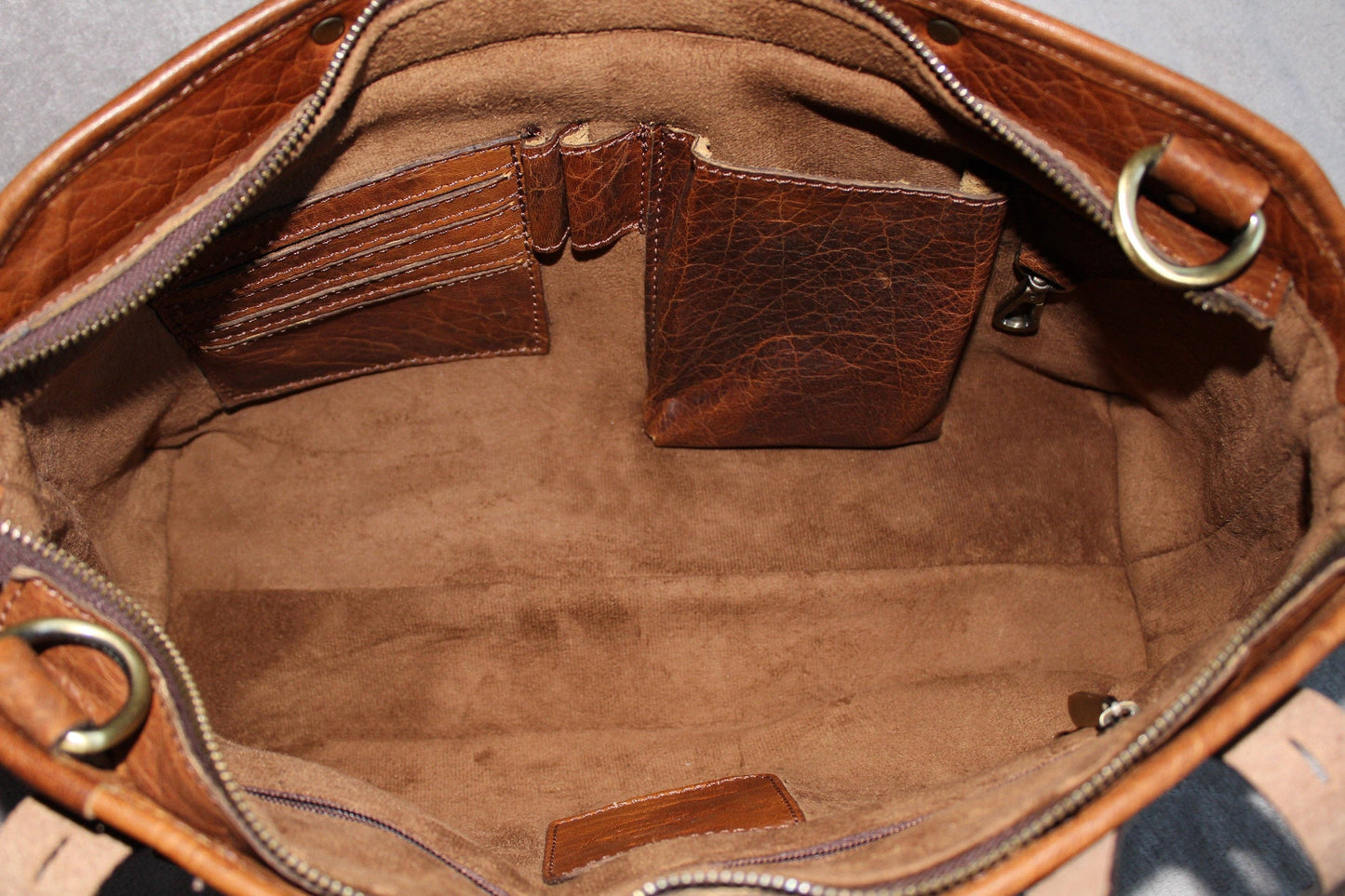 Agatha - Leather Handbag/Backpack all-in-one