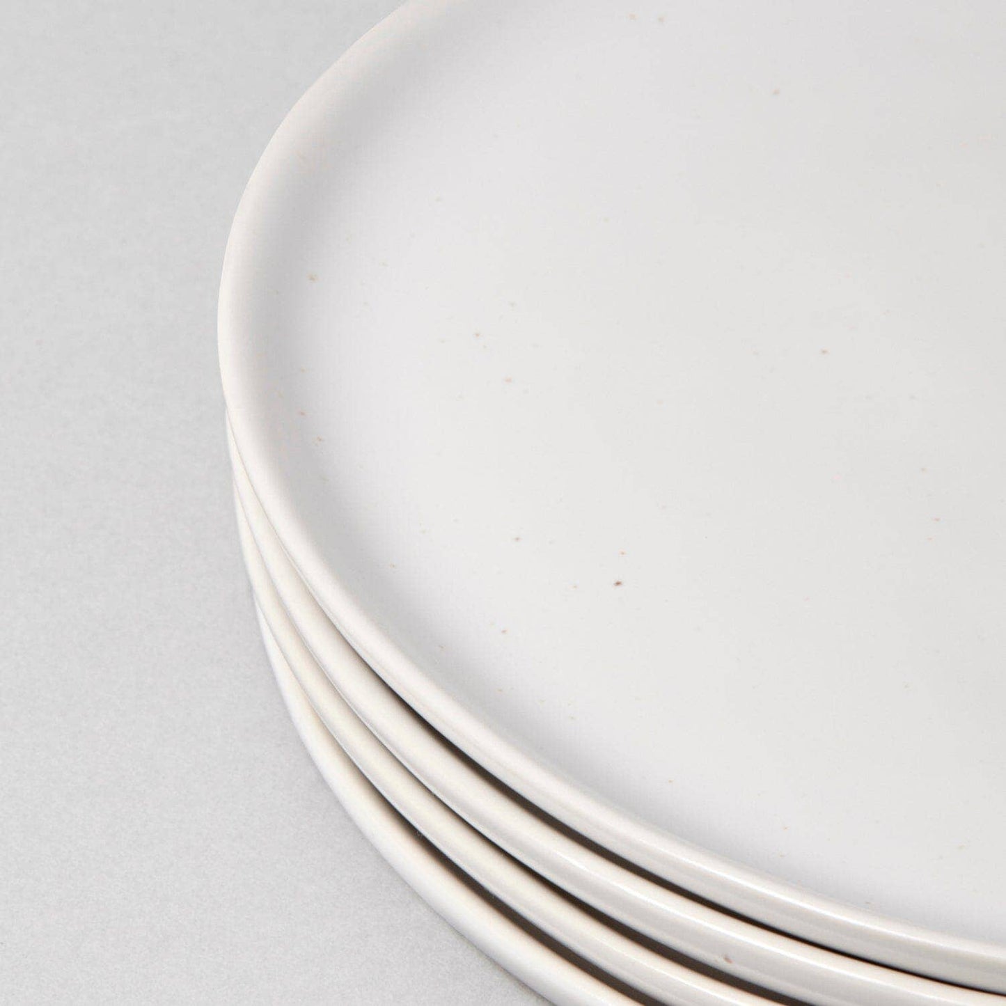 The Dinner Plates: Cloud White